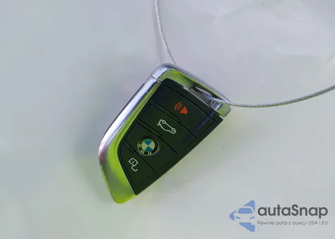 2020 BMW 330I xDrive from USA, damaged, VIN 3MW5R7J02L8B13099